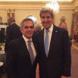 Miguel Ángel Mancera se reúne con John Kerry