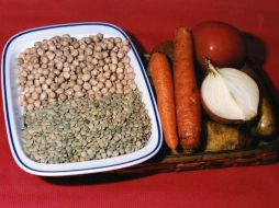 Este tipo de dieta se conforma por platillos sencillos con una amplia variedad de granos, frutas y verduras. EL INFORMADOR / ARCHIVO