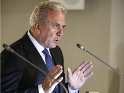 El comisionado Dimitris Avramopoulos, informó que el primer centro se abrirá en la isla de Lesbos y cuatro más en otras islas griegas. AP / Y. Karahalis