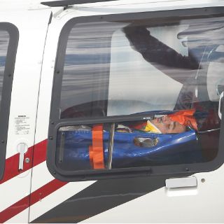 Tras accidente, Carlos Sainz pide a médicos que lo dejen correr