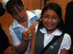 Se aplicará la primera dosis contra el VPH a seis mil niñas de quinto año de primaria y de 11 años del sistema no escolarizado. NTX / ARCHIVO