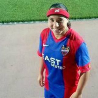 Charlyn Corral luce con triplete en triunfo de Levante