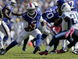 Ante la lesión de sus dos principales corredores y del receptor más destacado, Taylor aportó 77 yardas con sus acarreos. AP / J. Kenney