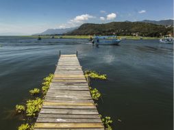 Cada fin de semana, el lago de Chapala es visitado por cinco mil personas. EL INFORMADOR / F. Atilano