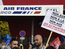 Tras el anuncio de plan de despidos, los empleados han comenzado a manifestarse. AFP / D. Faget