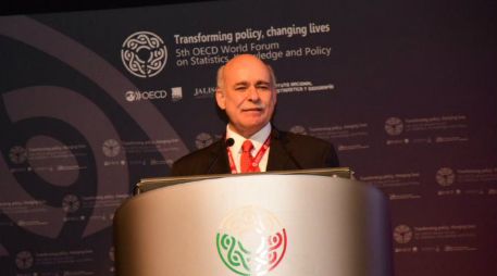 Eduardo Sojo comenta las propuestas del Inegi en el 5º Foro Mundial de la OCDE, ''Transformando las políticas, cambiando vidas''. TWITTER / @CapitalJalisco