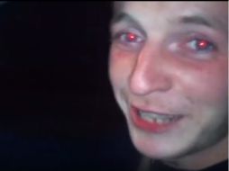 Kyle, quien conducía el auto, no tenía licencia de manejar. YOUTUBE / Sussex Police