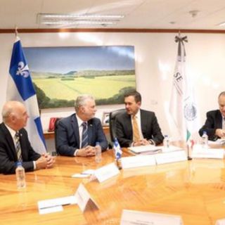 Ildefonso Guajardo se reúne con primer ministro de Quebec