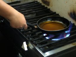 Tan sólo un litro de aceite doméstico llega a contaminar mil litros de agua, aproximadamente. EL INFORMADOR / ARCHIVO