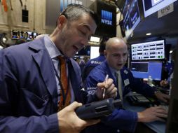 Los inversores en Nueva York celebraron hoy un dato mejor de lo esperado sobre el mercado laboral. AP / ARCHIVO