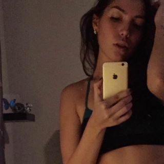 Frida Sofía se toma selfie bastante provocativa