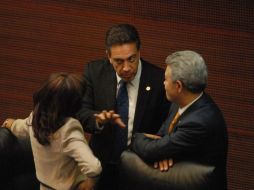 El senador priista, Omar Fayad, (c), reprueba la filtración del video con audio y pide que se castigue a los responsables. NTX / ARCHIVO