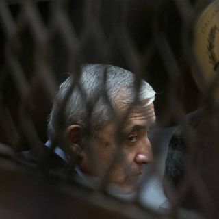 Pérez Molina pide intervención de la Celac