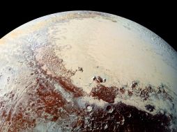 La misión New Horizons de la NASA envía imágenes que revelan el color de la superficie y la diversidad geológica. AFP / HO