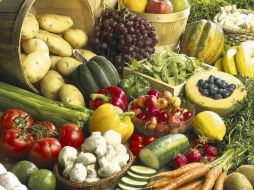 Cada verdura y cada fruta tiene muchos elementos para ayudar a todas las funciones de todos los órganos del cuerpo. ESPECIAL / THINKSTOCK