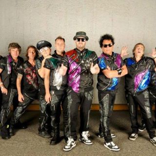 El mejor premio para Los Auténticos Decadentes es 'llevar alegría al público'