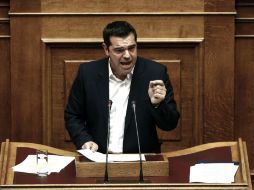 Alexis Tsipras afirma que este paquete no incluye ninguna medida desconocida, y que cuando se firmó en agosto le dieron luz verde. AP / Y. Karahalis