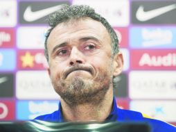 Luis Enrique enfrenta varias interrogantes con las ausencias notorias de Messi e Iniesta, pues el Barcelona ha perdido brillo. EFE /
