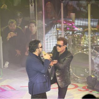 Emmanuel y Mijares hicieron vibrar el Palenque