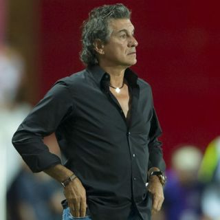 Romano deja de ser el técnico de Xolos