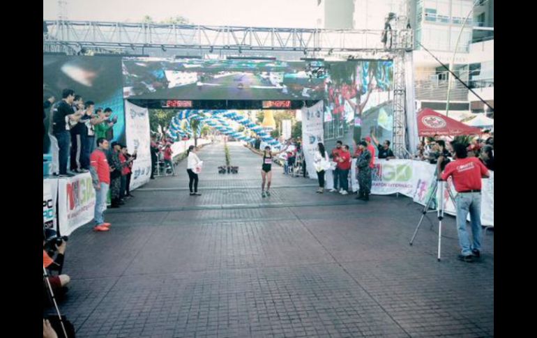 Dulce sufrió de más pero al final se llevó el triunfo. TWITTER / @comudegdl