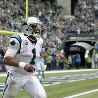 Newton guía remontada de Panteras ante Halcones Marinos