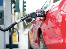 El IEPS por litro de combustible se mantendrá sin cambio en 2016. EL FINANICERO ARCHIVO  /