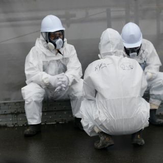 Japón reconoce caso de cáncer de empleado de Fukushima