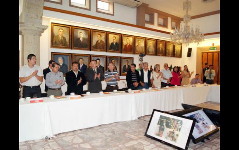 Esta condecoración se realiza cada año en sesión solemne del Ayuntamiento. TWITTER / @comudegdl