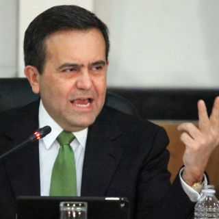 Guajardo defiende arancel al acero