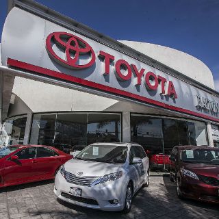 Toyota revisará 6.5 millones de coches