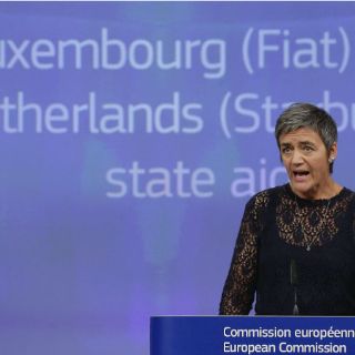 La CE multa a Starbucks y Fiat por pacto fiscal ilegal