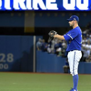 Estrada con Azulejos vence a Reales