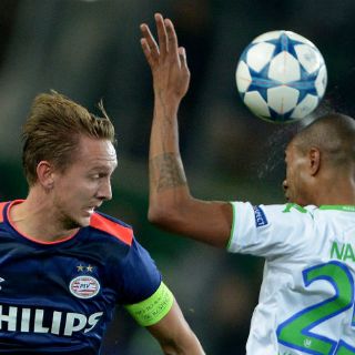 Wolfsburgo vence al PSV