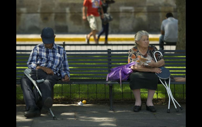 La OMS afirma que la osteoporosis es la epidemia del siglo al ser una enfermedad silenciosa. EL INFORMADOR / ARCHIVO