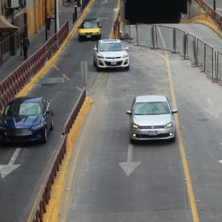 Abren paso sobre puente vehicular de la Calzada