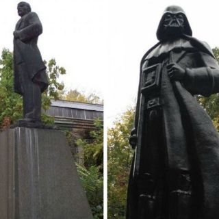 Artista ucraniano convierte estatua de Lenin en Darth Vader