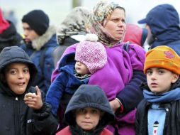 Hay un gran número de menores que viajan solos sin la supervisión de un adulto. EFE / I. Kupljenik