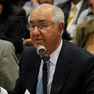 Detienen a César Coll por desvío de recursos