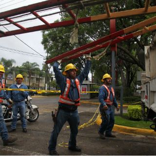 Personal de CFE evalúa daños provocados por 'Patricia'