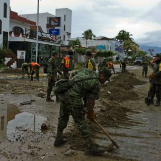 Peña Nieto recorrerá zonas afectadas de Colima por 'Patricia'
