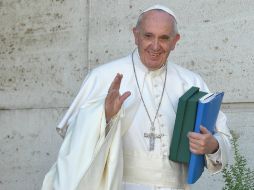 El papa Francisco señala que con métodos no del todo benévolos han animado el diálogo. EFE / E. Ferrari