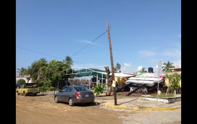 La CFE solicita a la población que evite acercarse a la infraestructura eléctrica dañada. NTX / J. Ruiz