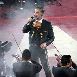 Alejandro Fernández pospone concierto en Palenque