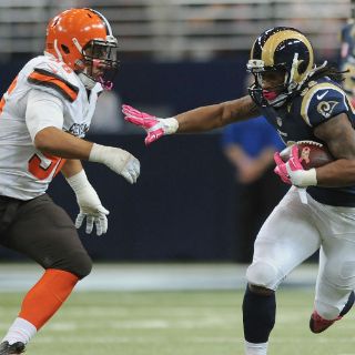 Carneros arrollan a Cafés