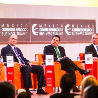 Aristóteles Sandoval inaugura Cumbre de Negocios