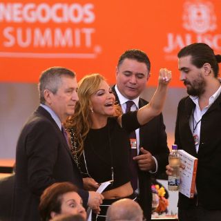 Fuentes demanda a Vergara en EU por violaciones a la Ley