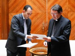 Este lunes, el presidente de la Cámara alta tiene una reunión privada con el nuncio apostólico, Christophe Pierre. TWITTER / @senadomexicano