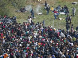 Unos 13 mil 500 millones de sirios, incluyendo casi seis millones de niños, necesitan ayuda humanitaria urgentemente. EFE / E. Scheriau