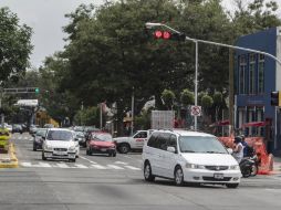 Avenida La Paz fue habilitada como ruta alterna debido al cierre en Hidalgo. EL INFORMADOR / ARCHIVO